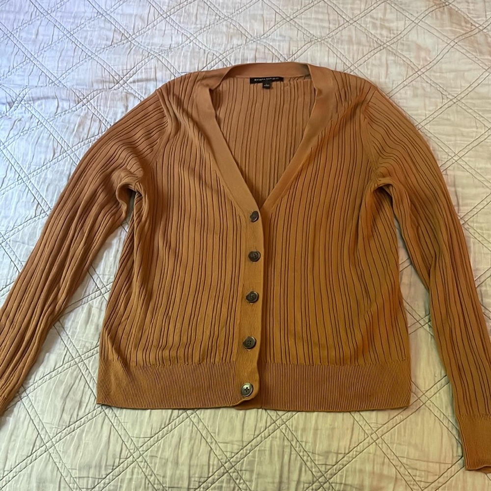Ribbed classic cardigan